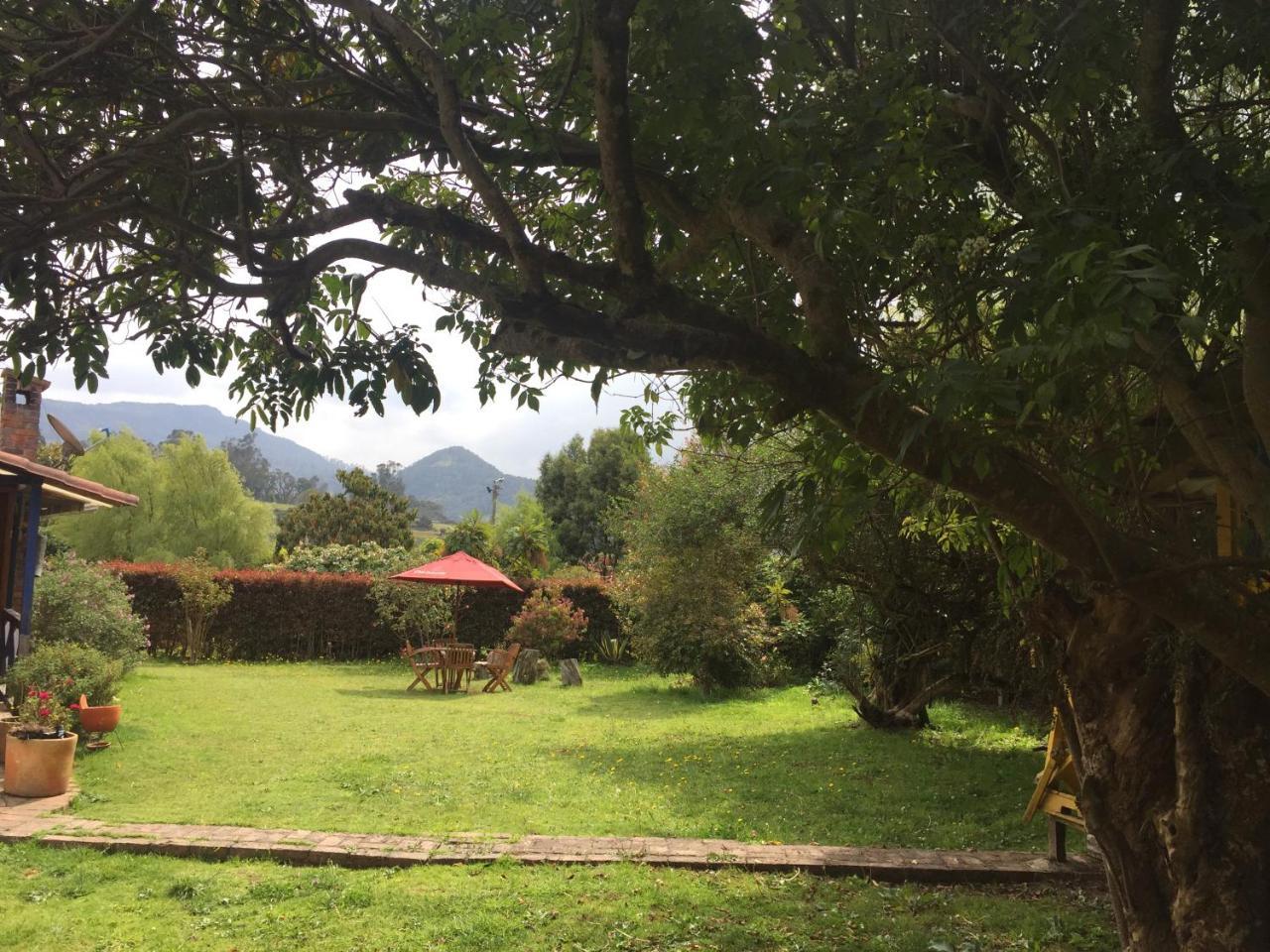Titue Refugio , Cabanas La Calera Exterior photo